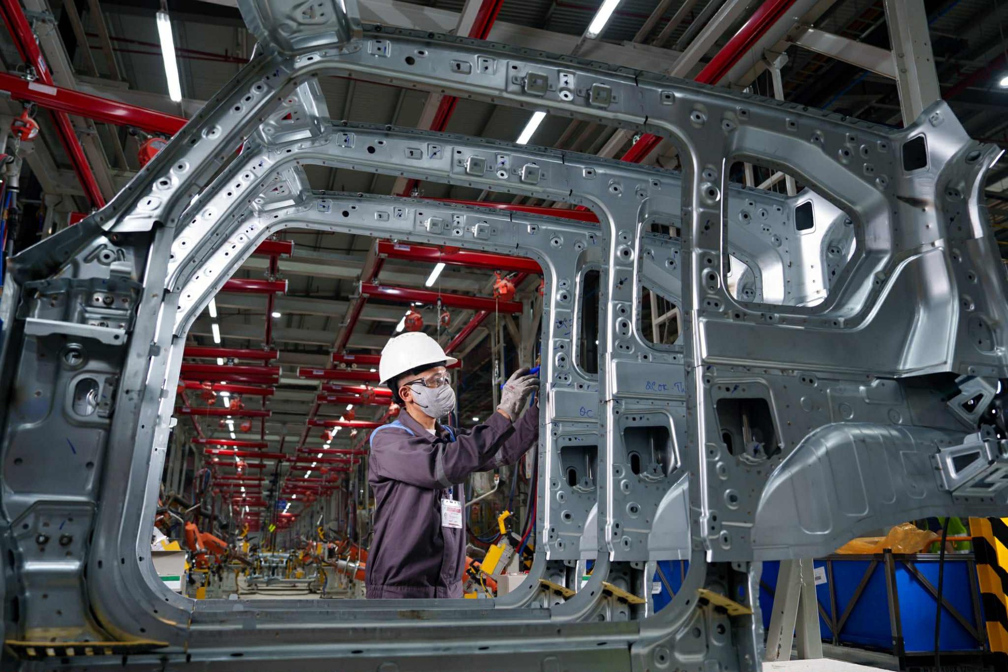 Nóng: Vingroup của tỷ phú Phạm Nhật Vượng lập công ty sản xuất thép VinMetal - Ảnh 2.