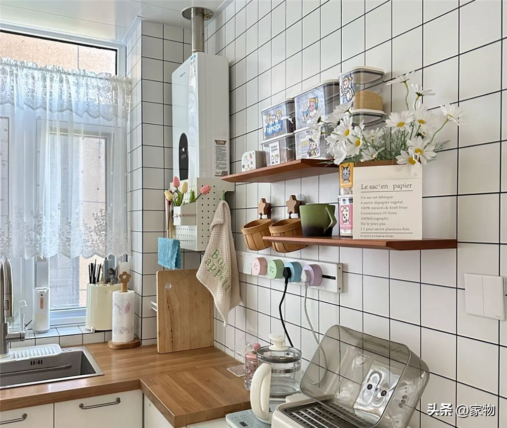 Căn bếp 3,5m² chữ U đang viral: Nhỏ xíu mà "ăn đứt" bếp lớn, sắp xếp đỉnh cao khiến dân mạng bùng nổ - Ảnh 7.