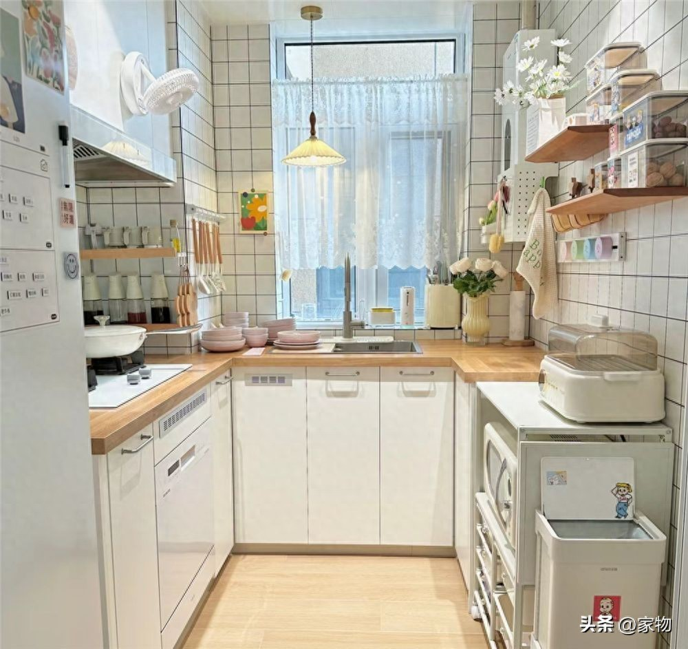 Căn bếp 3,5m² chữ U đang viral: Nhỏ xíu mà "ăn đứt" bếp lớn, sắp xếp đỉnh cao khiến dân mạng bùng nổ - Ảnh 6.