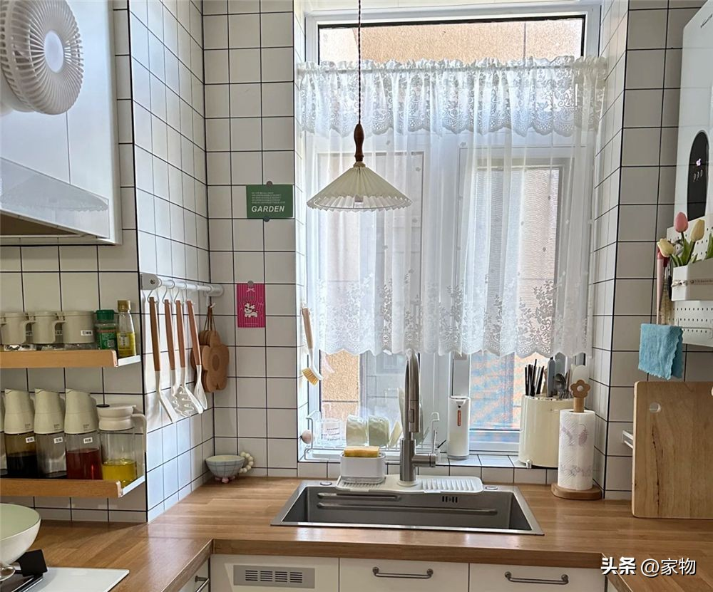 Căn bếp 3,5m² chữ U đang viral: Nhỏ xíu mà "ăn đứt" bếp lớn, sắp xếp đỉnh cao khiến dân mạng bùng nổ - Ảnh 5.