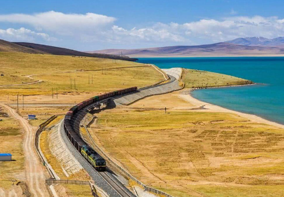 Tuyến đường sắt giá trị tới 110.000 tỷ đồng: Là “con rồng thép trên trời”, hành khách phải thở oxy nhưng ai cũng thấy "rất đáng" - Ảnh 2.