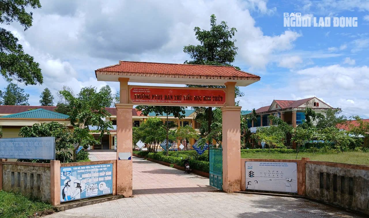 NÓNG: Vụ 40 học sinh nhập viện, bánh tày dương tính với vi khuẩn gây ngộ độc NÓNG: Vụ 40 học sinh nhập viện, bánh tày dương tính với vi khuẩn gây ngộ độc