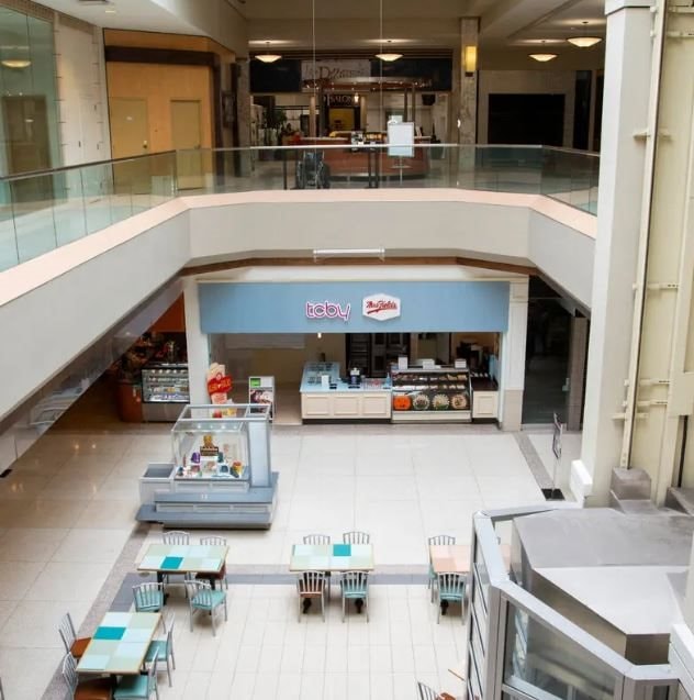 Walmart âm thầm thâu tóm các trung tâm thương mại cũ, tương lai vận hành 1 'thành phố thu nhỏ'