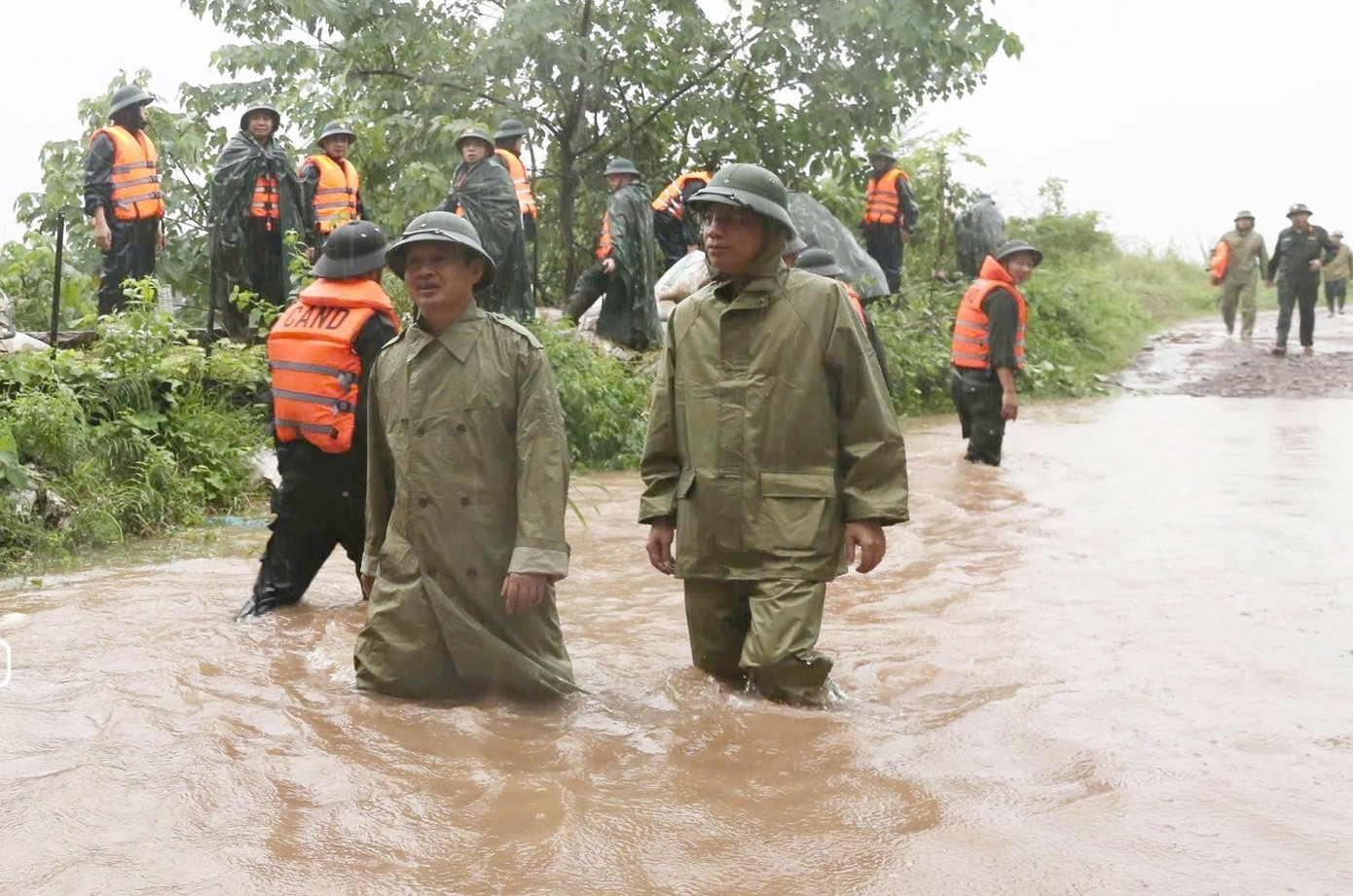 Thái Nguyên: Nước ngập sâu 2 Thái Nguyên: Nước ngập sâu 2