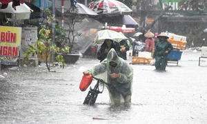 Bao giờ Hà Nội giảm mưa?