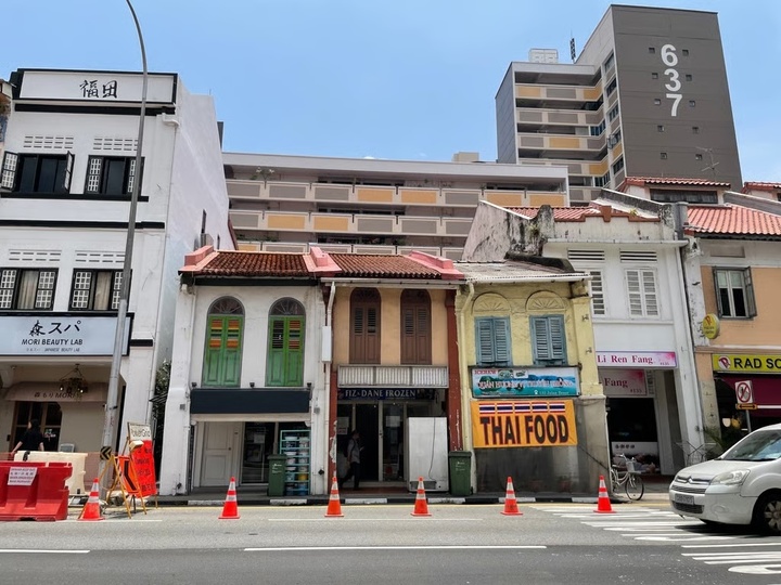 Cảnh sống chen chúc trong căn hộ 'như chuồng heo' ở Singapore gây vỡ mộng