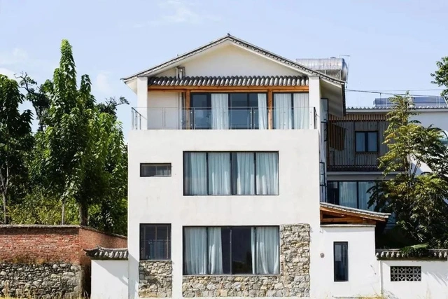 4 anh em về quê xây biệt thự dưỡng già cho đại gia đình 11 người, chưa xây xong đã cãi nhau: Ở lâu dài sẽ có nhiều vấn đề”