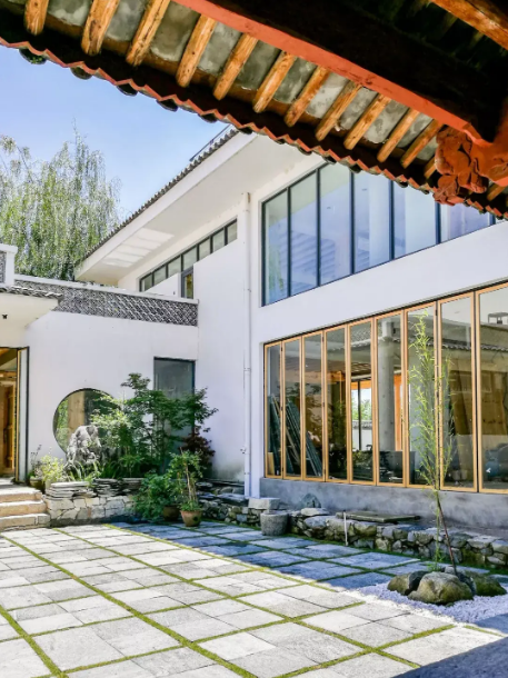 4 anh em về quê xây biệt thự dưỡng già cho đại gia đình 11 người, chưa xây xong đã cãi nhau: Ở lâu dài sẽ có nhiều vấn đề”