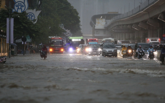 Công ty phụ trách thoát nước cho thành phố Hà Nội kinh doanh thế nào: Tuổi đời hơn nửa thế kỷ, doanh thu gần 447 tỷ đồng- Ảnh 1. Công ty phụ trách thoát nước cho thành phố Hà Nội kinh doanh thế nào: Tuổi đời hơn nửa thế kỷ, doanh thu gần 447 tỷ đồng- Ảnh 1.