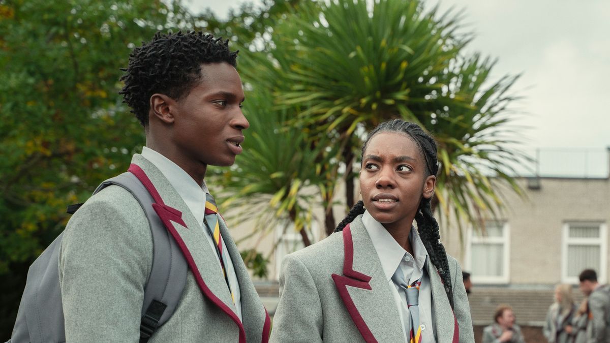 Xem Sex Education, tôi chợt nhớ đến sai lầm ngày xưa: Hóa ra những câu phủ định buột miệng, còn đau hơn cả đòn roi- Ảnh 1.