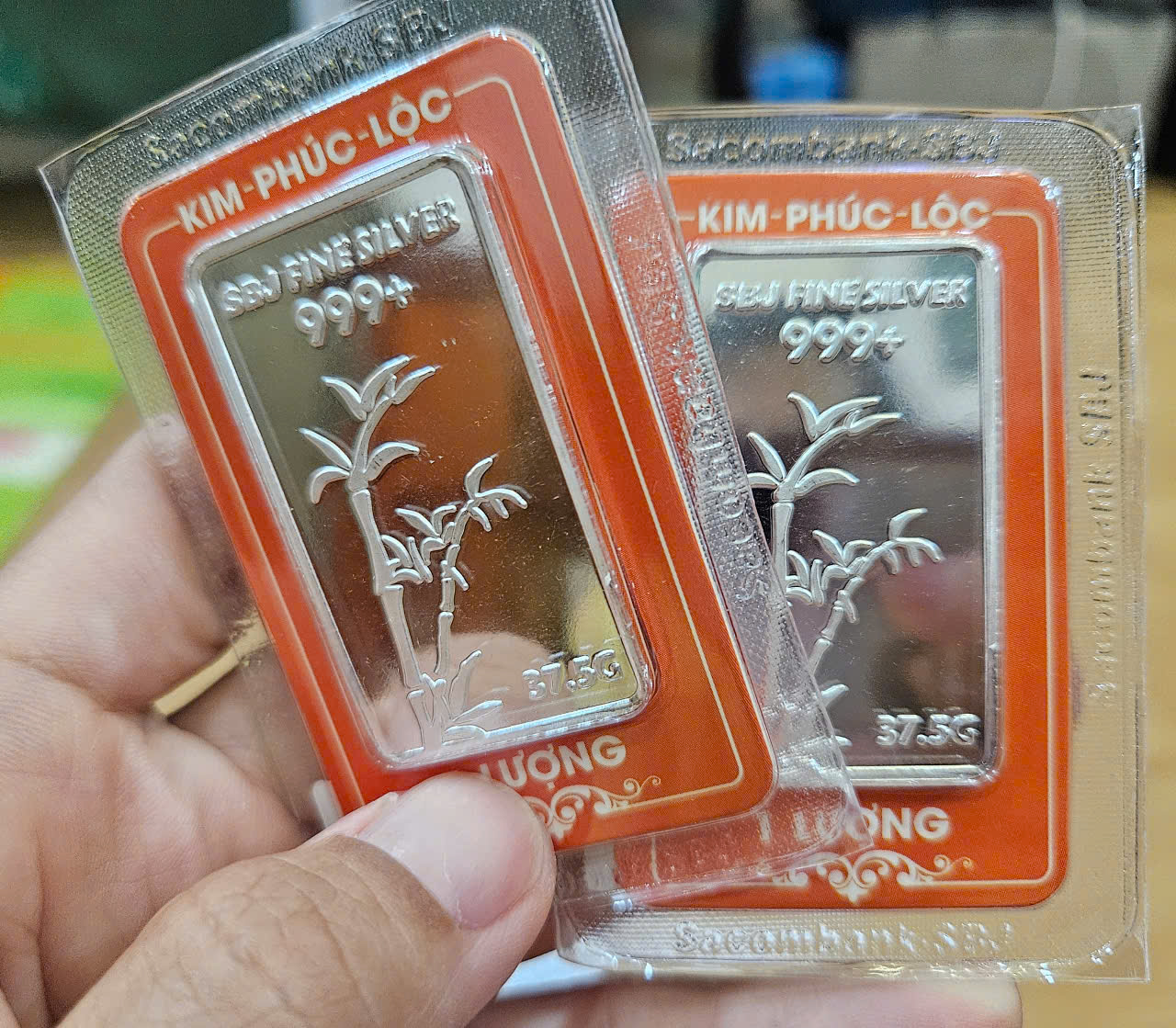 Giá bạc hôm nay 8-10: "Quay xe" giảm sau khi bị chốt lời mạnh - Ảnh 1.