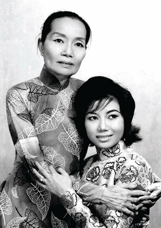 Tổ nghề sống sân khấu miền Nam: 91 tuổi qua đời, con gái dọn tủ phát hiện 1 xấp tiền và sự thật phía sau- Ảnh 4.