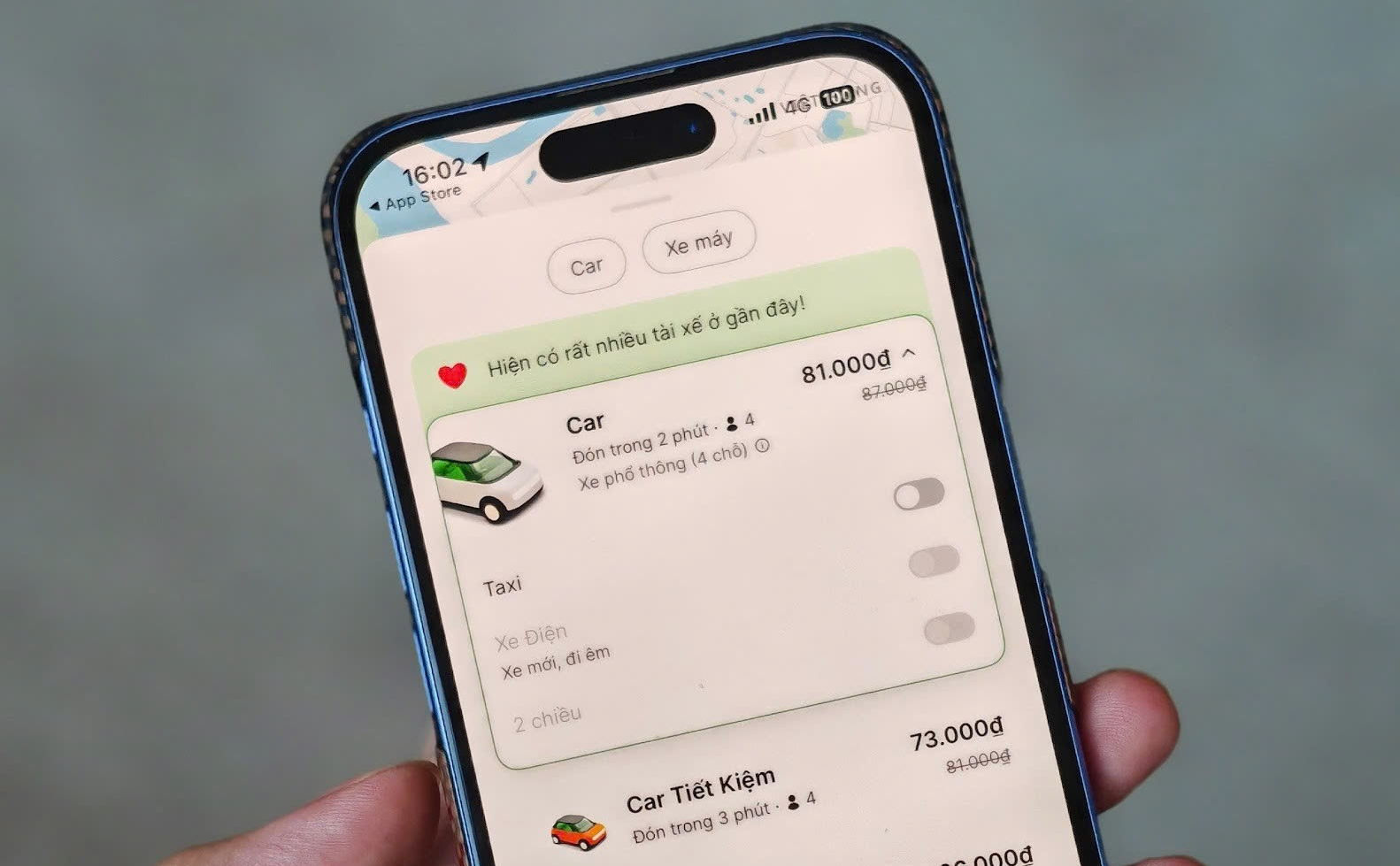 Sau hơn 2 năm bị Xanh SM cạnh tranh, Grab chính thức ra mắt dịch vụ GrabCar xe điện - Ảnh 1.