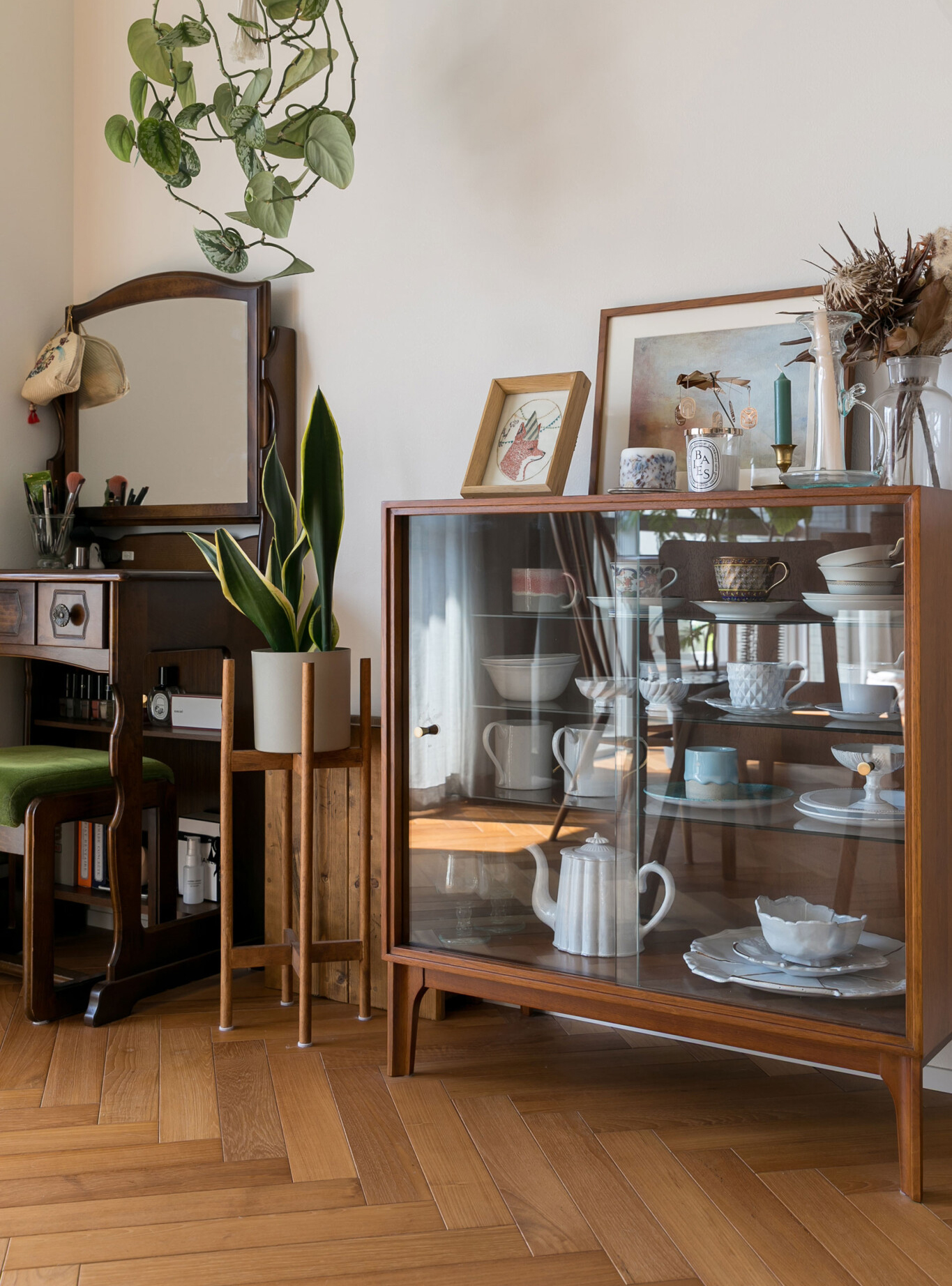 Không giao du, không mua sắm bừa bãi, chỉ chọn đồ tốt nhất: Người vợ Nhật Bản biến căn hộ 59m² thành cuộc sống thanh lịch đáng mơ ước- Ảnh 6.