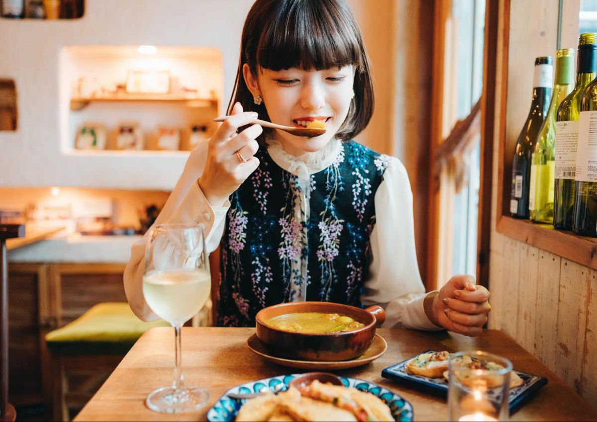 Tuổi 45 tôi ngỡ ngàng nhận ra: 5 khoản chi tưởng nhỏ mà âm thầm rút cạn tài chính suốt bao năm- Ảnh 1. Tuổi 45 tôi ngỡ ngàng nhận ra: 5 khoản chi tưởng nhỏ mà âm thầm rút cạn tài chính suốt bao năm- Ảnh 1.