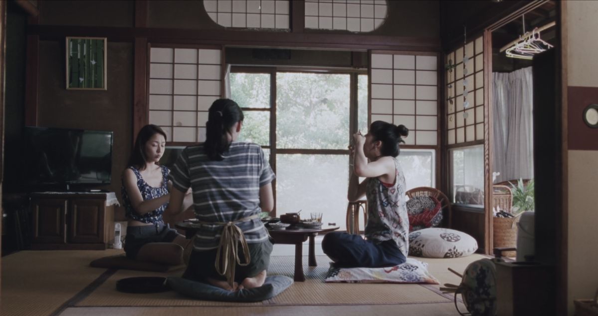 Tích vàng suốt 10 năm, chứng kiến giá tăng từng ngày, người phụ nữ 50 tuổi ở Trung Quốc bỗng bất lực: Tôi thất bại rồi!- Ảnh 3. Tích vàng suốt 10 năm, chứng kiến giá tăng từng ngày, người phụ nữ 50 tuổi ở Trung Quốc bỗng bất lực: Tôi thất bại rồi!- Ảnh 3.