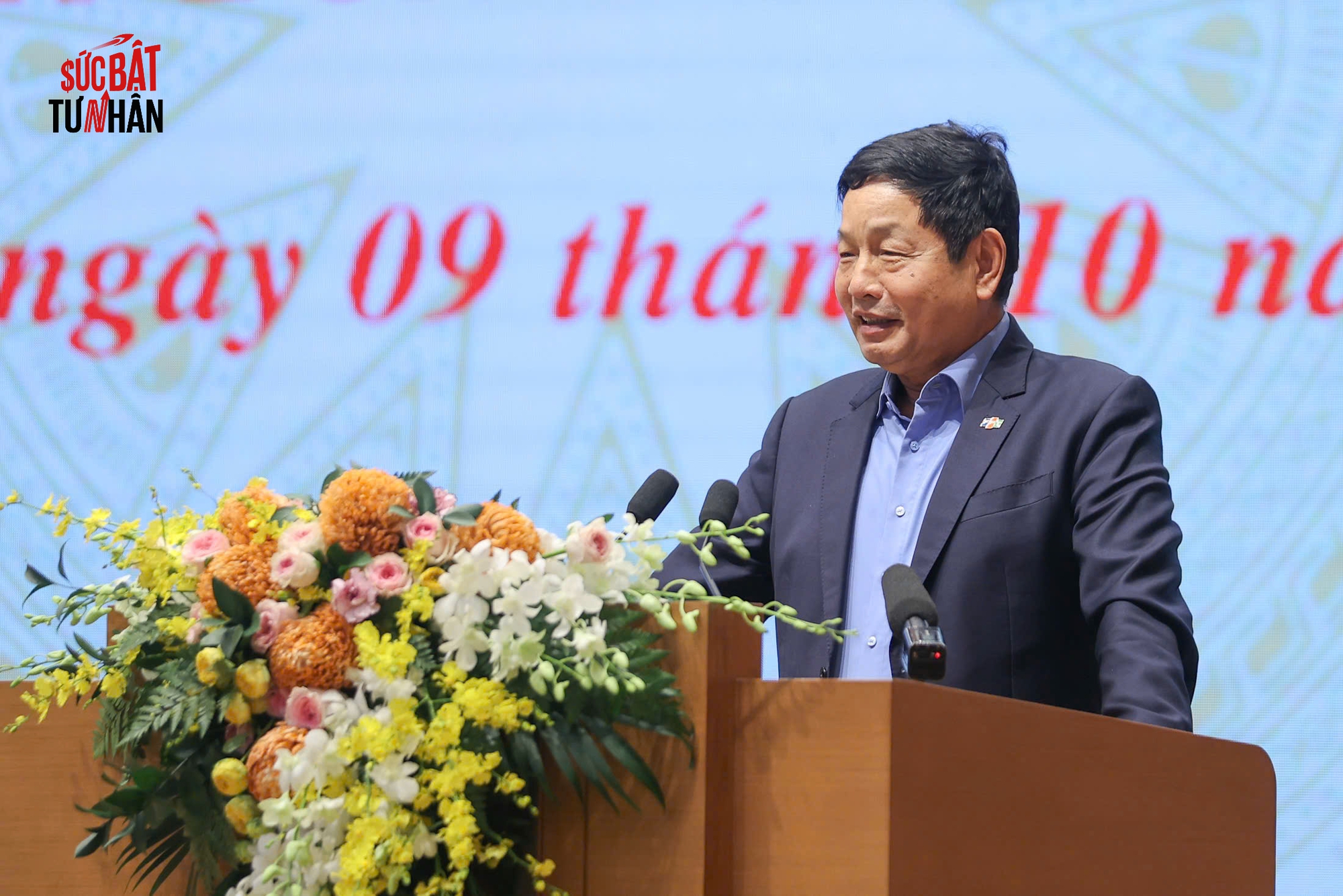 Chủ tịch FPT Trương Gia Bình hứa cùng Chính phủ "chinh phục bầu trời, vươn ra biển lớn và đi sâu vào lòng đất" - Ảnh 1.