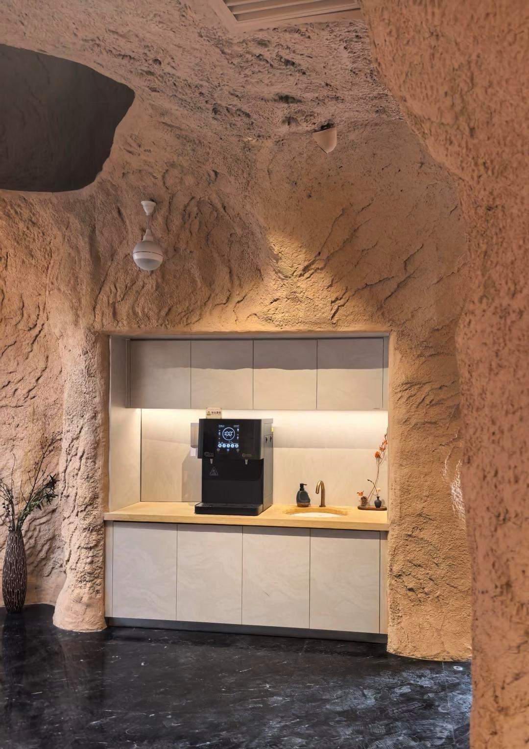 Dân tình đang ùn ùn check-in tại 1 nhà vệ sinh công cộng: Thật sự mê hoặc, không ai muốn rời đi- Ảnh 6.