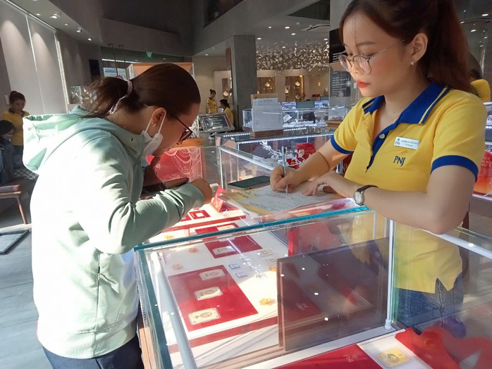Quy định mới về mua bán vàng từ ngày 10-10- Ảnh 1. Quy định mới về mua bán vàng từ ngày 10-10- Ảnh 1.