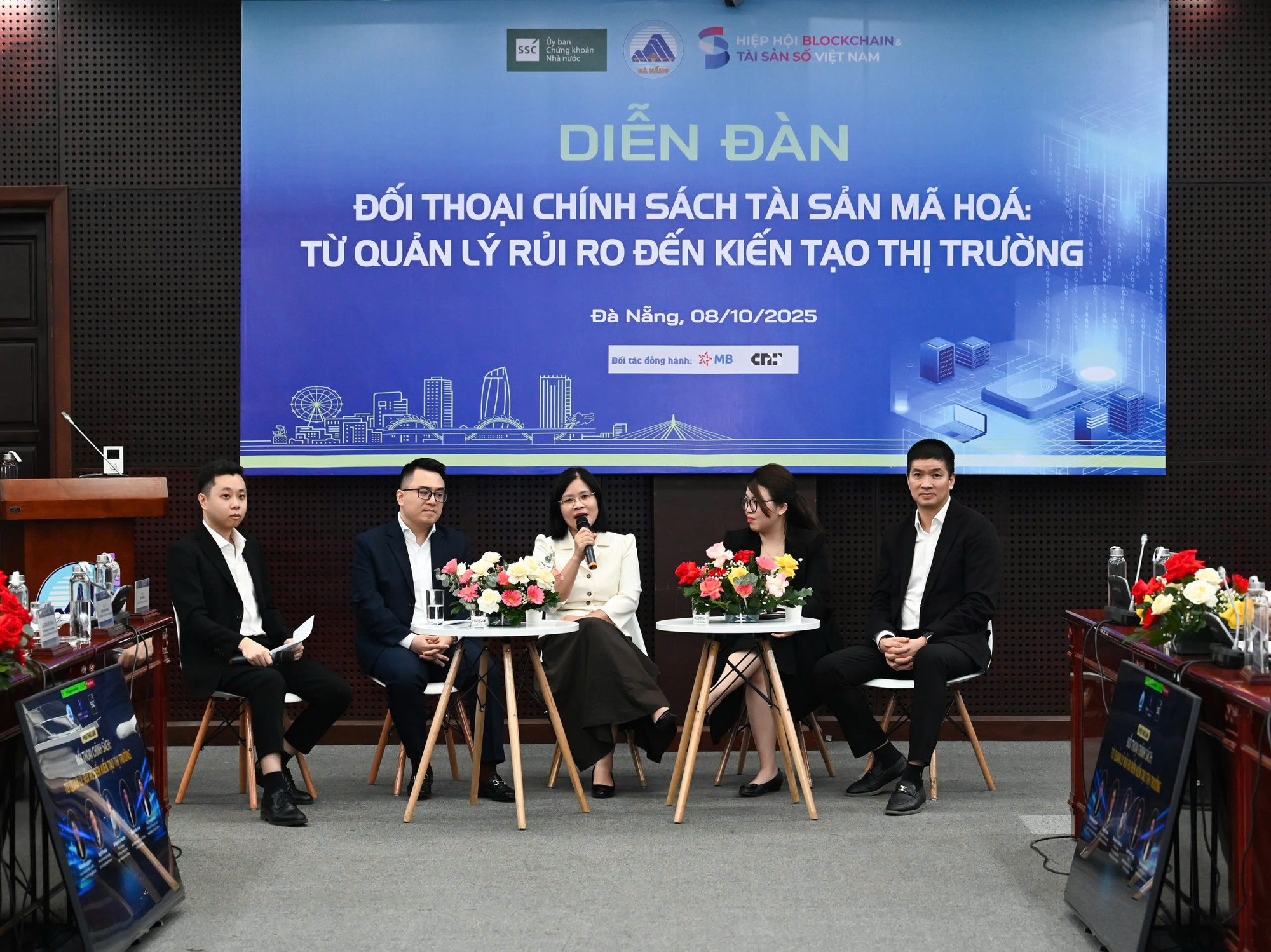 Sàn giao dịch tài sản số được cấp phép ở Trung tâm tài chính quốc tế: Sẽ chỉ được phục vụ người nước ngoài - Ảnh 2.