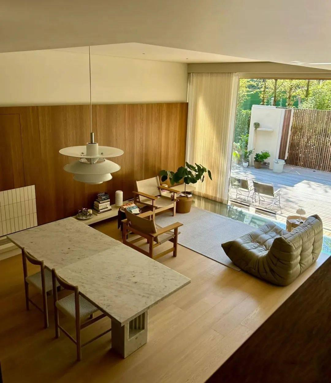 2 người bạn thân U40 rủ nhau về quê xây nhà dưỡng già, ở được 1 năm phải thốt lên: "Chúng tôi mất khả năng phân biệt thời gian" - Ảnh 2.