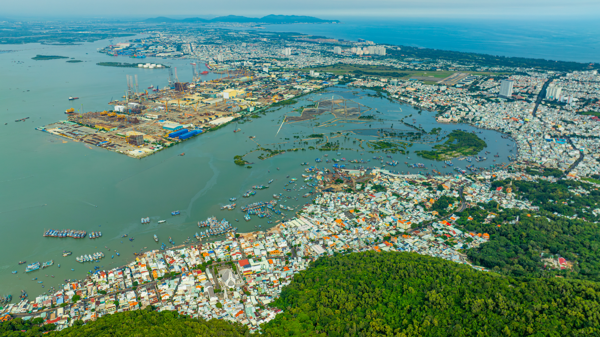Toàn cảnh khu đất hiếm hoi rộng đến 110 ha còn sót lại ở trung tâm Vũng Tàu, mới được Sun Group đề xuất làm khu đô thị - Ảnh 3.