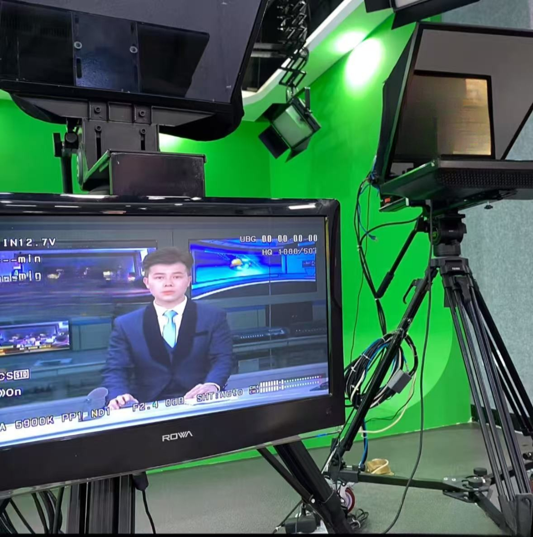 MC truyền hình 9x chuyển nghề shipper giao đồ ăn: “Đây là một bước tiến lớn trong sự nghiệp của tôi”- Ảnh 1. MC truyền hình 9x chuyển nghề shipper giao đồ ăn: “Đây là một bước tiến lớn trong sự nghiệp của tôi”- Ảnh 1.