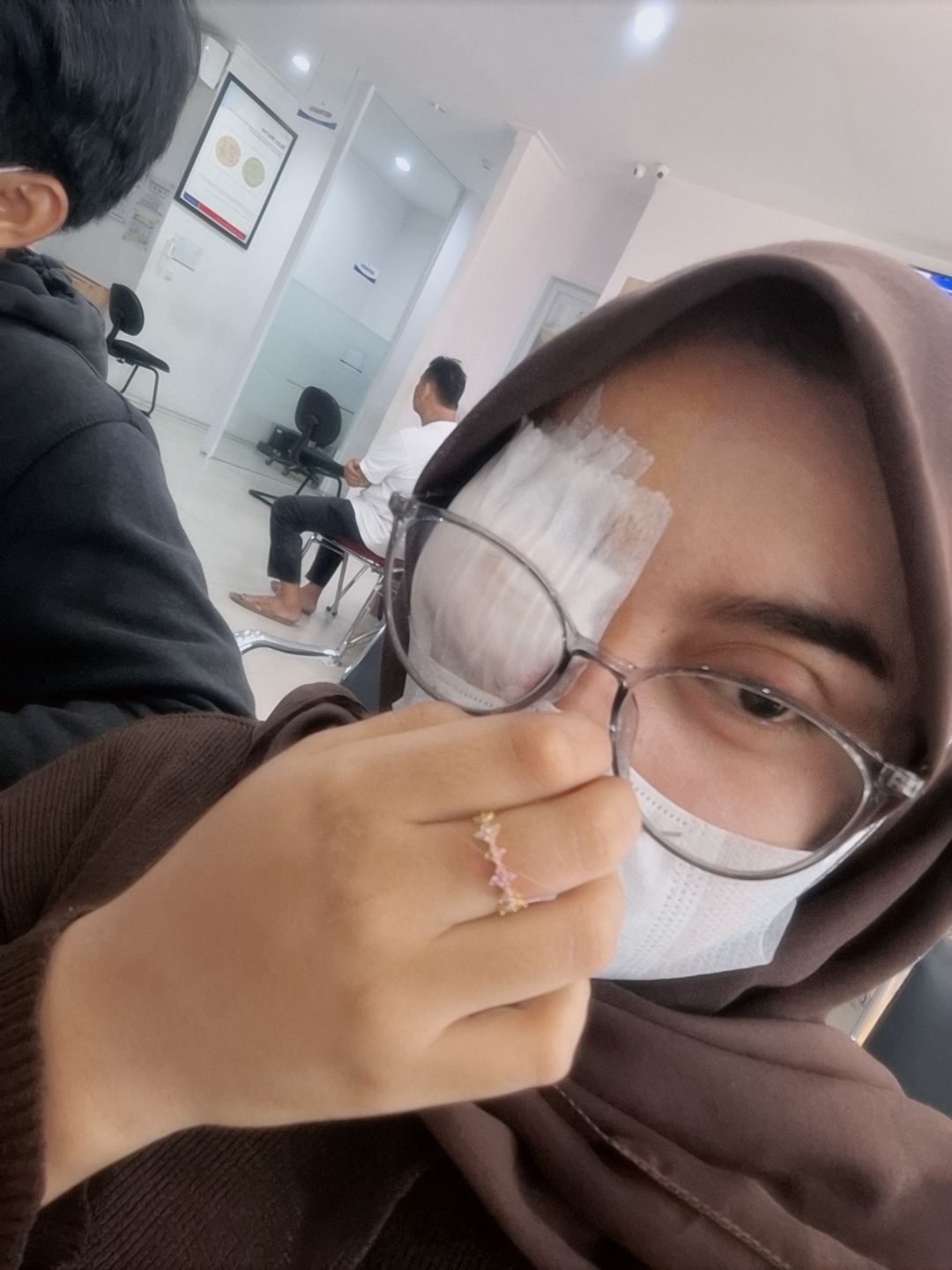 Phấn mắt PINKFLASH dính bê bối lớn: Người dùng bị lẹo mắt hàng loạt, hãng tiêu huỷ, đền tiền gấp đôi- Ảnh 3.