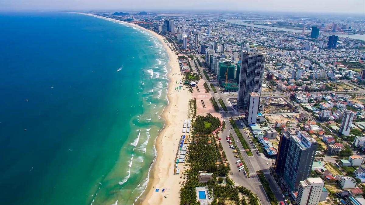 "Miền đất hứa" mới lộ diện: Dòng tiền đầu tư ồ ạt chảy về một tỉnh miền Trung- Ảnh 1. "Miền đất hứa" mới lộ diện: Dòng tiền đầu tư ồ ạt chảy về một tỉnh miền Trung- Ảnh 1.