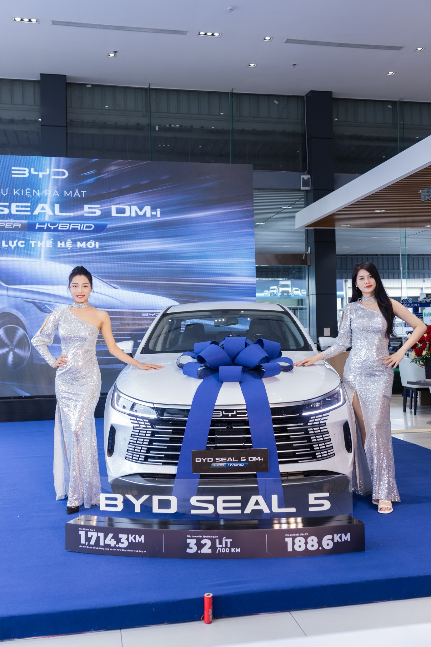 BYD Bắc Giang giới thiệu Seal 5 DM-i, bước tiến mới cho xe hybrid - Ảnh 2. BYD Bắc Giang giới thiệu Seal 5 DM-i, bước tiến mới cho xe hybrid - Ảnh 2.