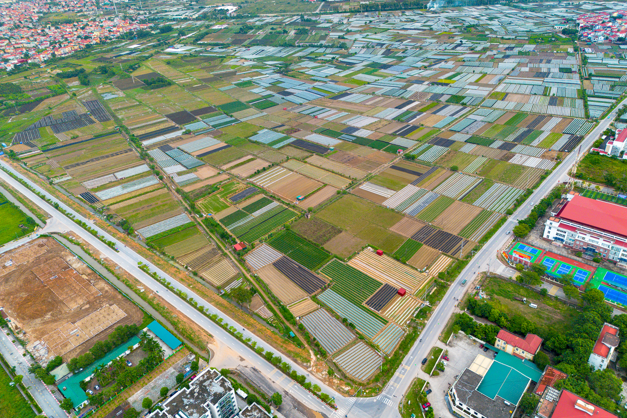 Thay bạn đi xem khu đất rộng hơn phường Hoàn Kiếm, sẽ được Sun Group đầu tư 15.000 tỷ ở điểm nóng Mê Linh - Ảnh 1.