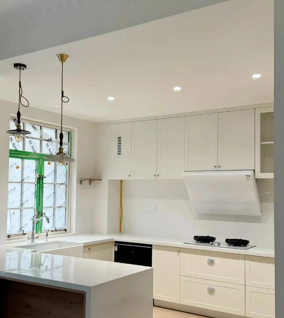 Đẹp trên mạng nhưng thảm họa ngoài đời: 6 thiết kế khiến cả nhà tôi hối hận sau vài tháng ở- Ảnh 4. Đẹp trên mạng nhưng thảm họa ngoài đời: 6 thiết kế khiến cả nhà tôi hối hận sau vài tháng ở- Ảnh 4.