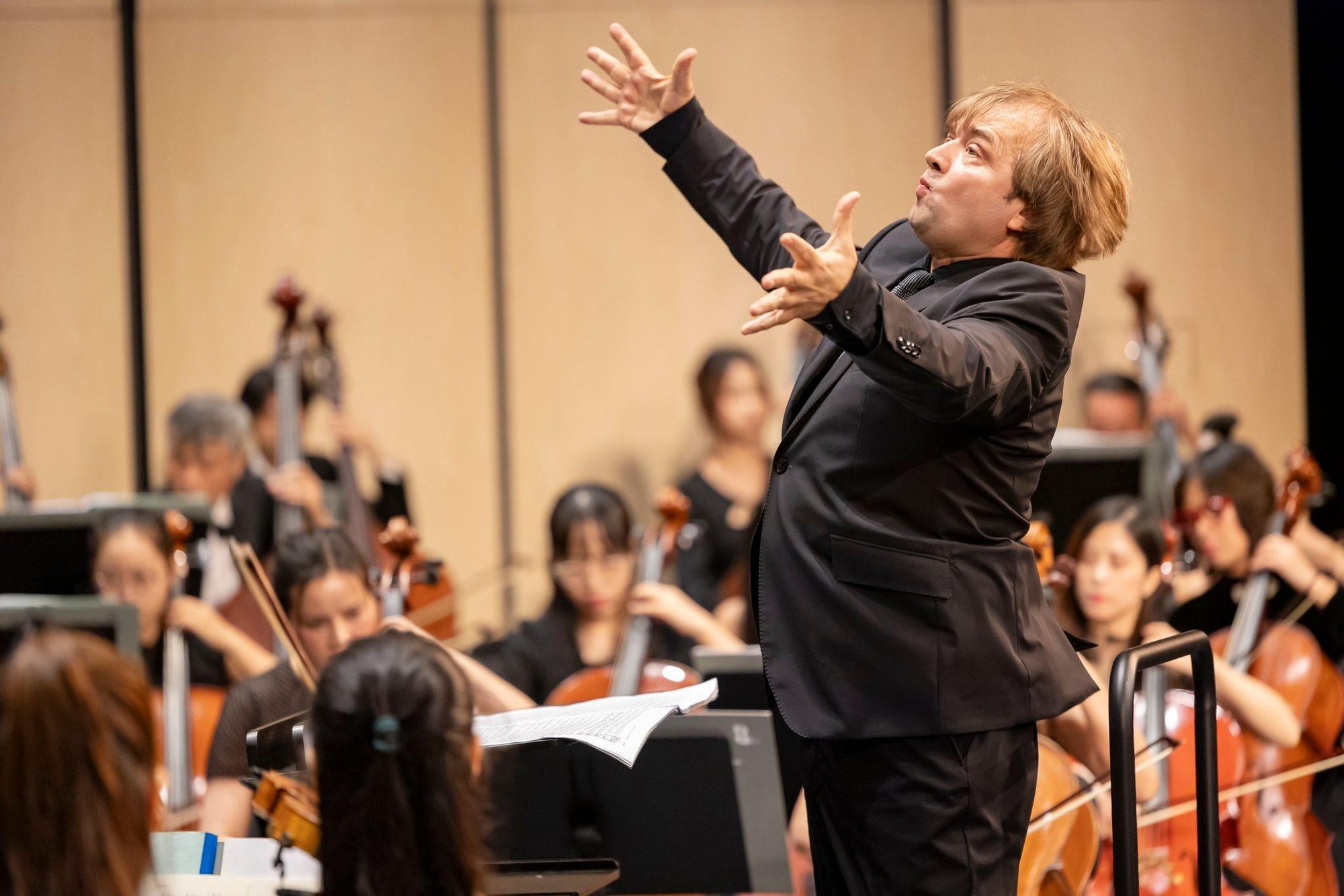 Dư âm đẹp của hòa nhạc Dvořák & Rachmaninov - Ảnh 2. Dư âm đẹp của hòa nhạc Dvořák & Rachmaninov - Ảnh 2.