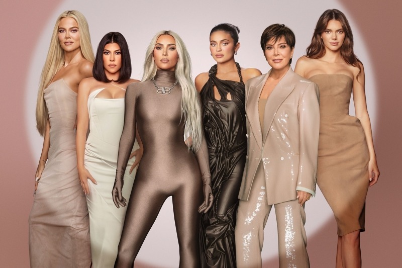 Cảnh sát đột kích tiệc sinh nhật hoành tráng nhất Hollywood của "bà trùm đế chế Kardashian" - Ảnh 10.