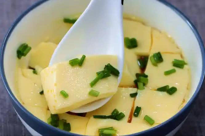 Người phụ nữ mắc tiểu đường ăn trứng hấp thường xuyên vào bữa sáng, cơ thể xuất hiện thay đổi bất ngờ- Ảnh 2. Người phụ nữ mắc tiểu đường ăn trứng hấp thường xuyên vào bữa sáng, cơ thể xuất hiện thay đổi bất ngờ- Ảnh 2.