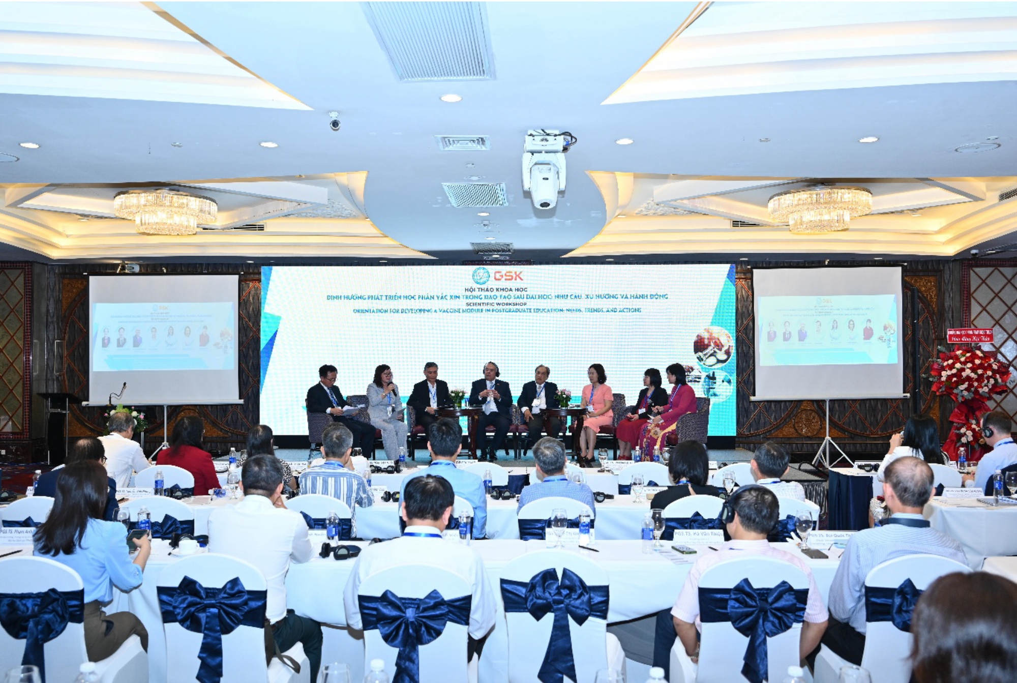 Người Việt tuổi thọ cao nhưng năm sống khoẻ thấp: Đại học Y Dược TP.HCM đưa vắc-xin học vào đào tạo bác sĩ sau đại học- Ảnh 1. Người Việt tuổi thọ cao nhưng năm sống khoẻ thấp: Đại học Y Dược TP.HCM đưa vắc-xin học vào đào tạo bác sĩ sau đại học- Ảnh 1.