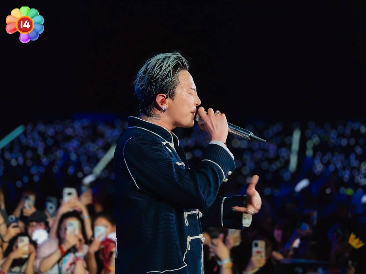 100 nghìn người đến concert G-DRAGON tại Hà Nội: Show quốc tế có lượng khán giả lớn nhất Việt Nam- Ảnh 17. 100 nghìn người đến concert G-DRAGON tại Hà Nội: Show quốc tế có lượng khán giả lớn nhất Việt Nam- Ảnh 17.