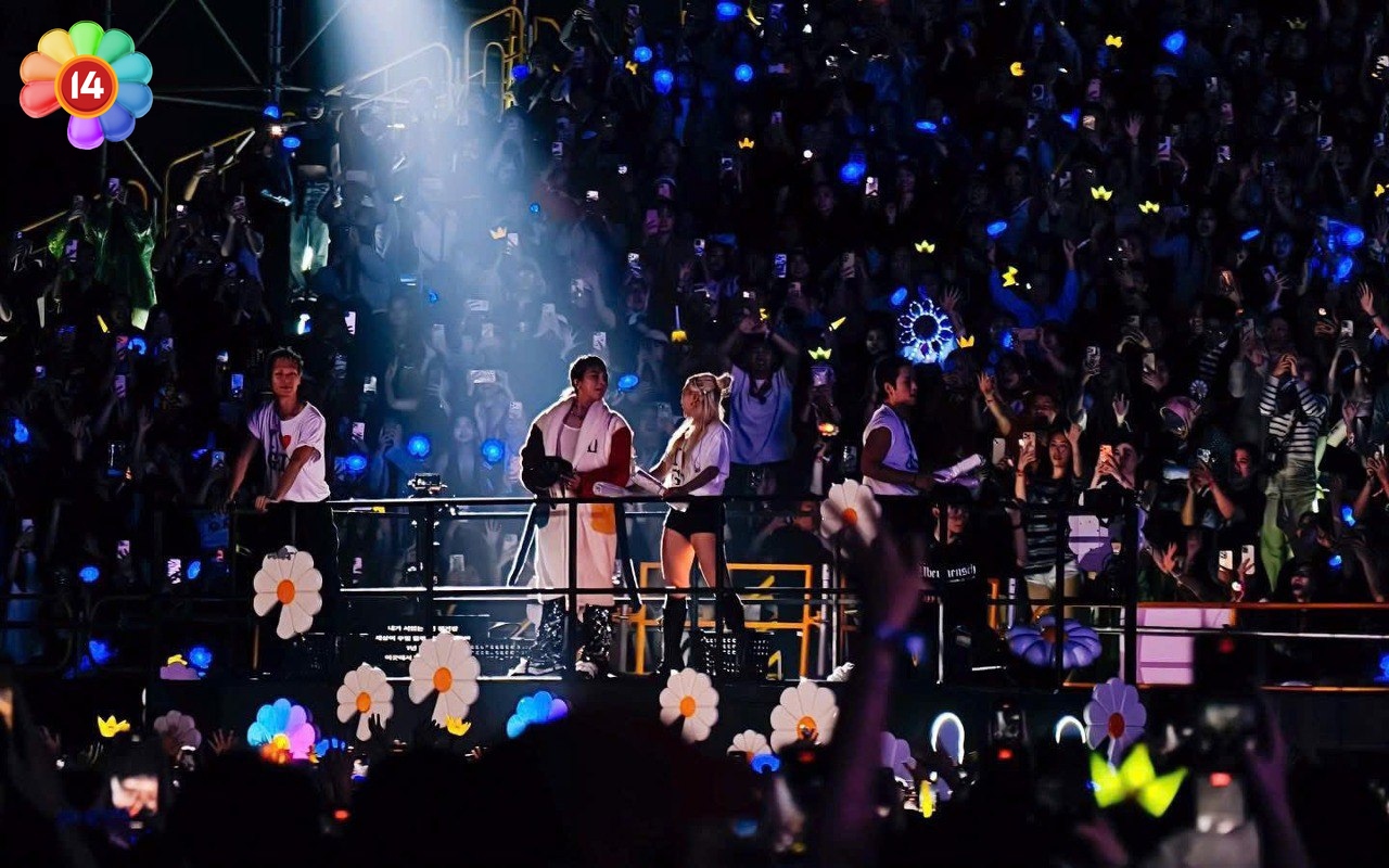 100 nghìn người đến concert G-DRAGON tại Hà Nội: Show quốc tế có lượng khán giả lớn nhất Việt Nam- Ảnh 10. 100 nghìn người đến concert G-DRAGON tại Hà Nội: Show quốc tế có lượng khán giả lớn nhất Việt Nam- Ảnh 10.