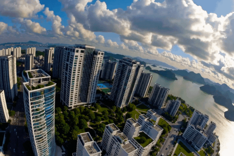 Chốt ngày trọng đại cho công trình 18 tỷ USD của Vingroup ở tỉnh miền Bắc, là dự án "khủng" nhất lịch sử - Ảnh 2. Chốt ngày trọng đại cho công trình 18 tỷ USD của Vingroup ở tỉnh miền Bắc, là dự án "khủng" nhất lịch sử - Ảnh 2.