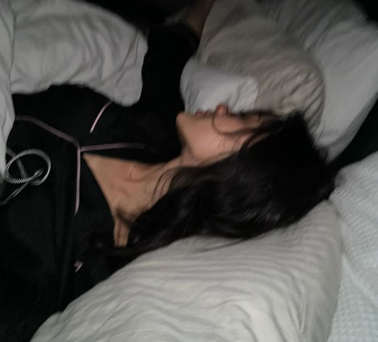 Hết sức cảnh giác với 5 kiểu đổ mồ hôi cảnh báo ĐỘT QUỴ, UNG THƯ dễ bị nhầm là "bệnh vặt" - Ảnh 2.