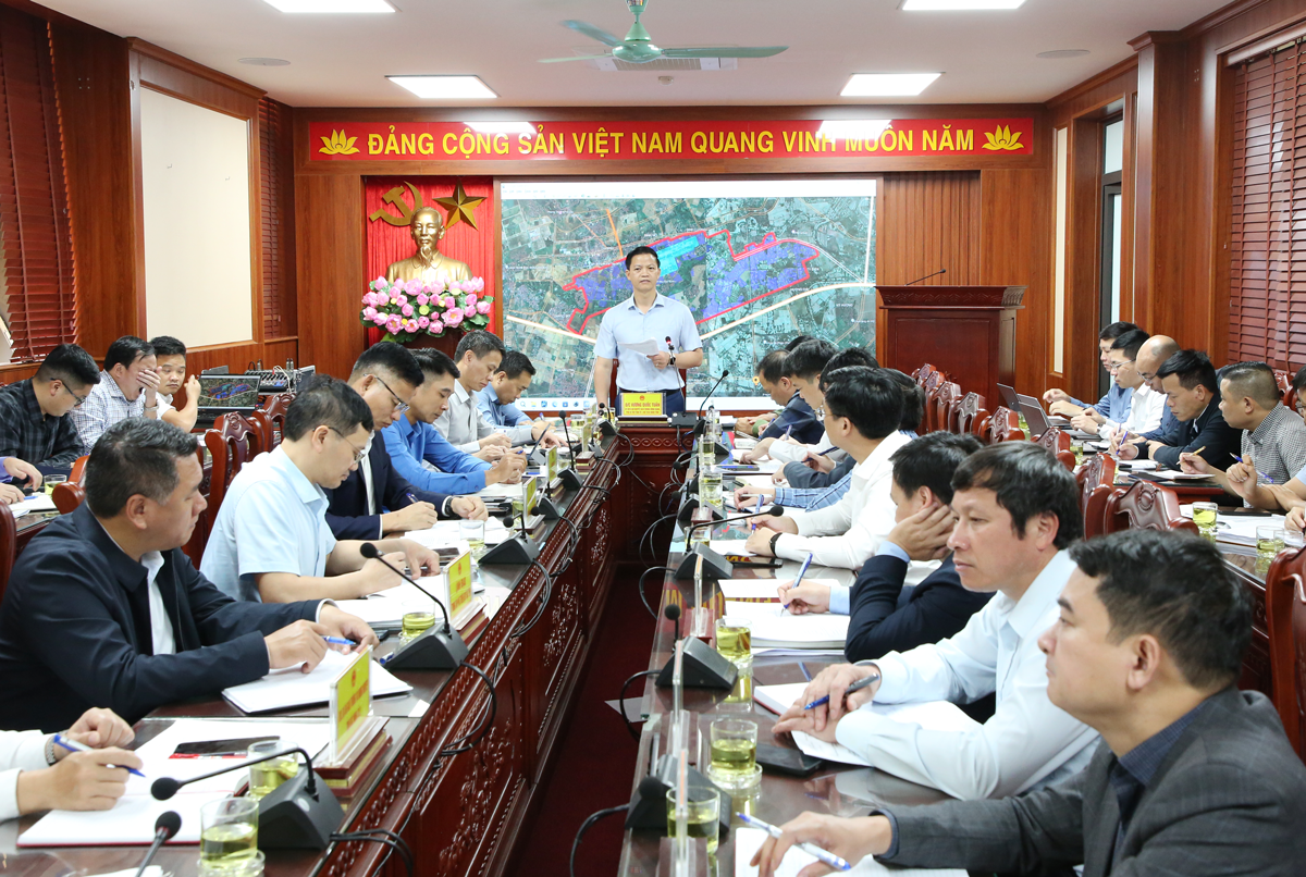 Sân bay 5 sao hàng đầu thế giới đầu tiên của Việt Nam quy mô 1.900 ha, vốn 196.000 tỷ đồng: Đã chi trả tiền bồi thường gần 2.000 tỷ đồng cho hơn 4.000 hộ dân - Ảnh 2. Sân bay 5 sao hàng đầu thế giới đầu tiên của Việt Nam quy mô 1.900 ha, vốn 196.000 tỷ đồng: Đã chi trả tiền bồi thường gần 2.000 tỷ đồng cho hơn 4.000 hộ dân - Ảnh 2.