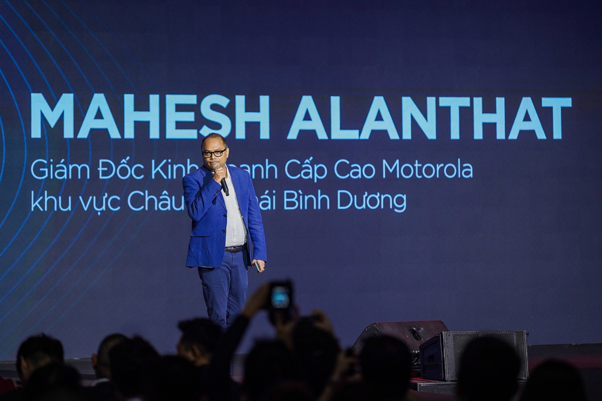 Cuộc tái xuất của Motorola: Tung 5 smartphone mới tại Việt Nam, từ flagship gập đến dòng phổ thông cận giá rẻ- Ảnh 1.