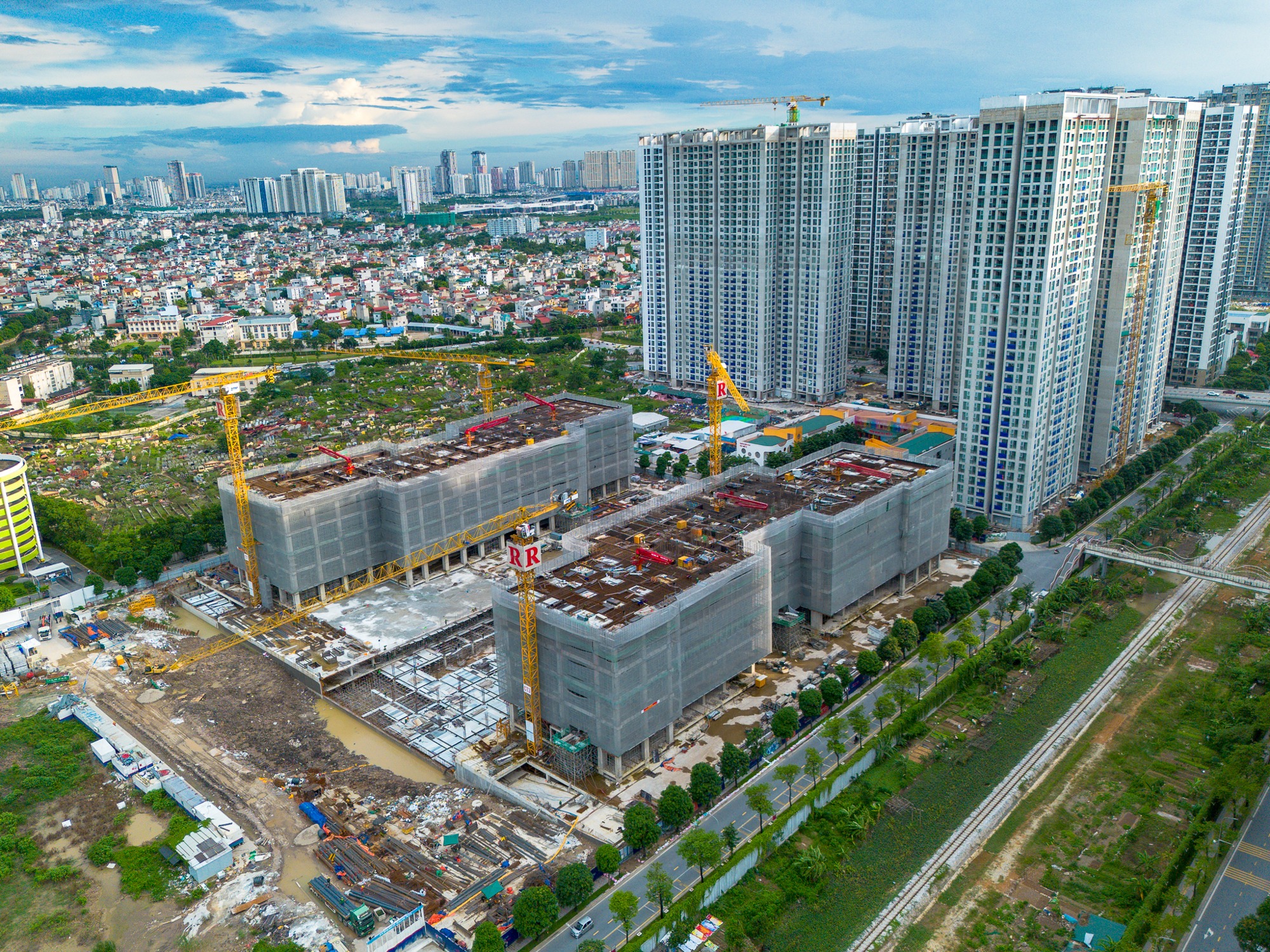 Hàng loạt khu chung cư được điểm tên, có thực sự đang giảm giá không? - Ảnh 2.