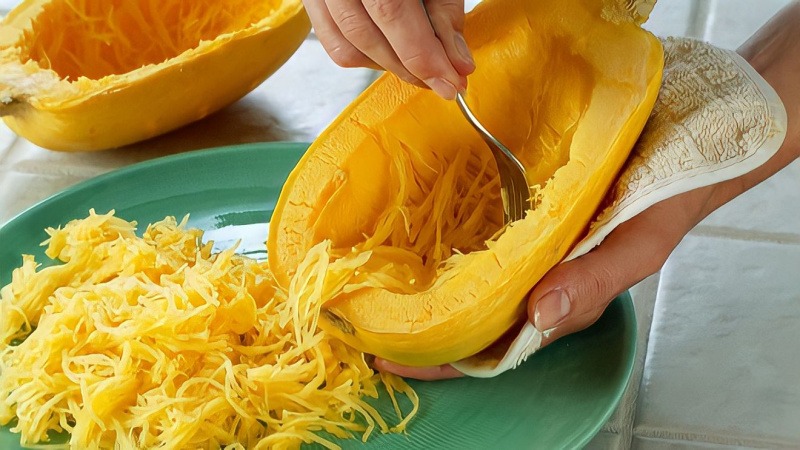 Quả này "ruột toàn sợi", giá lên đến 150.000 đồng/kg: Người dân mua rào rào, khen ngon tới tấp - Ảnh 1. Quả này "ruột toàn sợi", giá lên đến 150.000 đồng/kg: Người dân mua rào rào, khen ngon tới tấp - Ảnh 1.