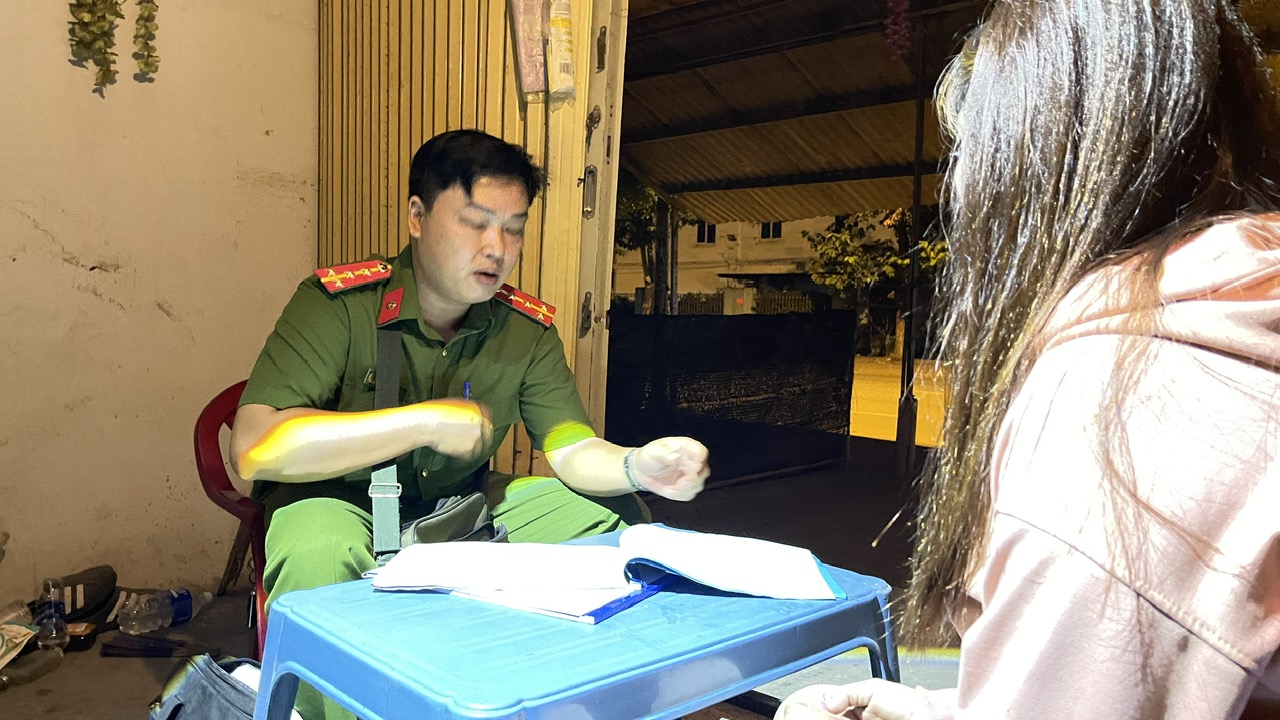 Bí mật ở những quán cà phê chòi trên đường Mỹ Phước - Tân Vạn - Ảnh 4. Bí mật ở những quán cà phê chòi trên đường Mỹ Phước - Tân Vạn - Ảnh 4.