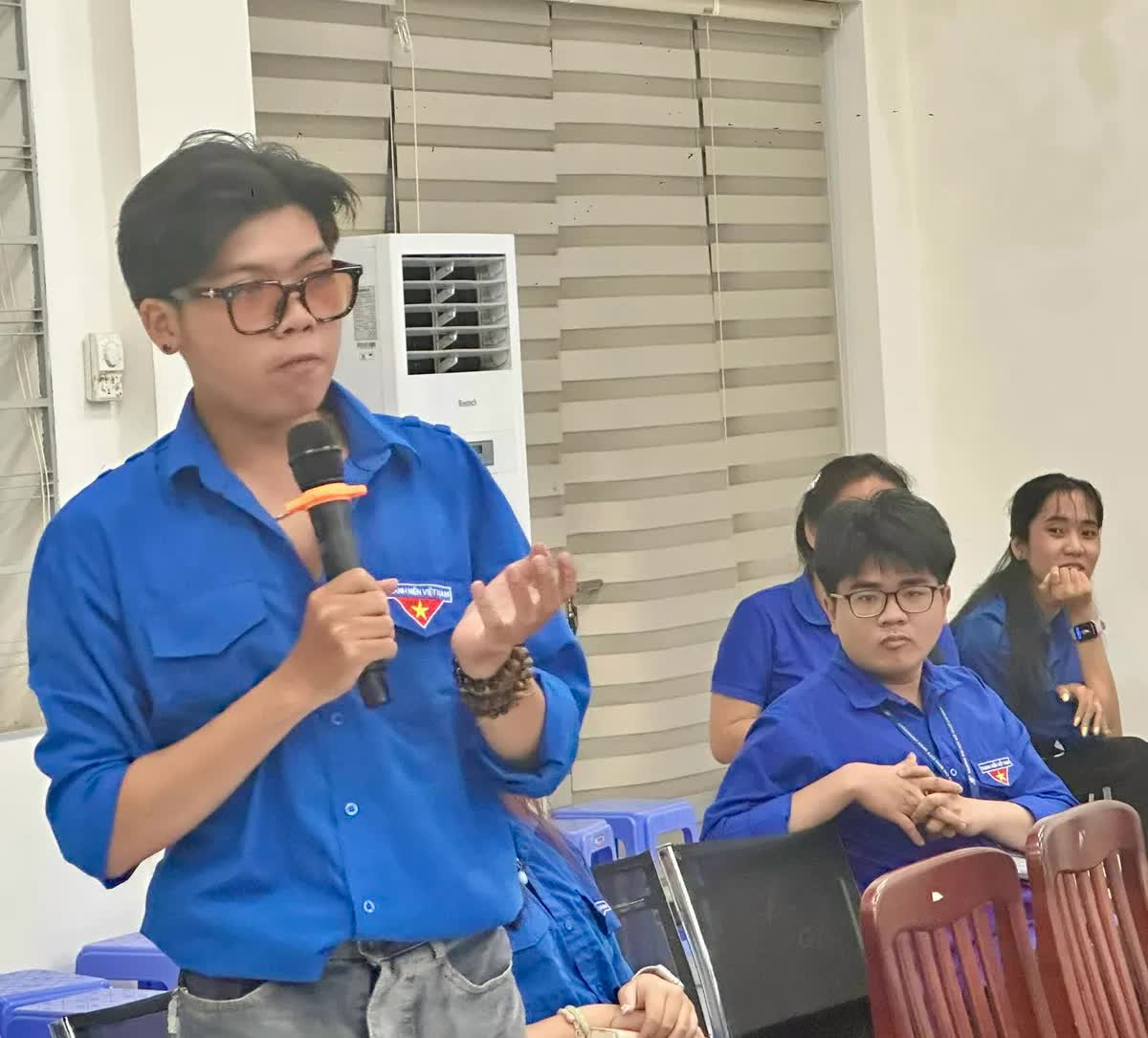 Giới trẻ nói gì về việc ngại kết hôn và sinh con?- Ảnh 4. Giới trẻ nói gì về việc ngại kết hôn và sinh con?- Ảnh 4.