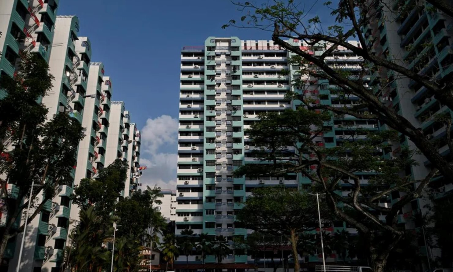 2.000 hộ dân mua nhà ở xã hội nhưng sở hữu ít nhất 3 ô tô, trong đó có Mercedes, Audi: Chuyện lạ đời ở Singapore- Ảnh 1.