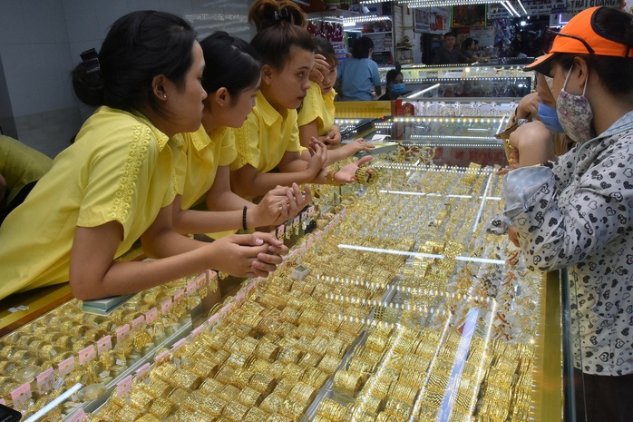 Giá vàng hôm nay 18-11: Rơi thẳng đứng chỉ trong vài giờ- Ảnh 1. Giá vàng hôm nay 18-11: Rơi thẳng đứng chỉ trong vài giờ- Ảnh 1.