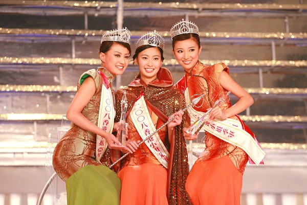 Một Hoa hậu bị thu hồi vương miện, cấm sóng vĩnh viễn vì quá giàu và lười biếng nhất showbiz - Ảnh 1.