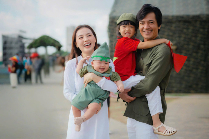 Nam chính phim dẫn đầu phòng vé: Cát